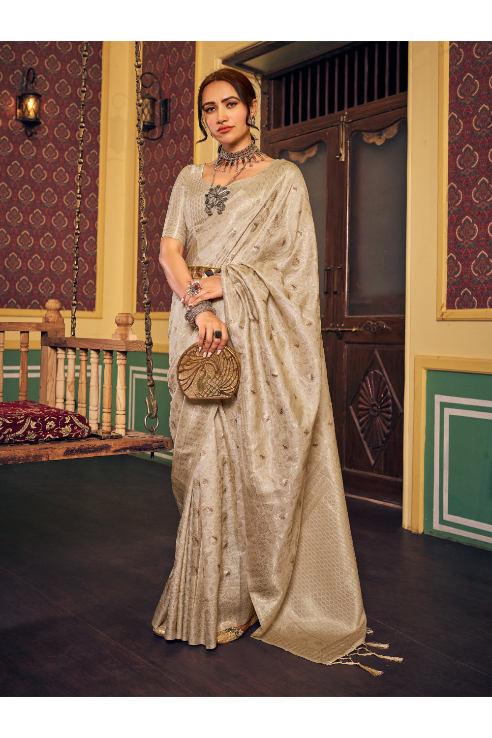 Latest Cream Colour Handloom Weaving Saree