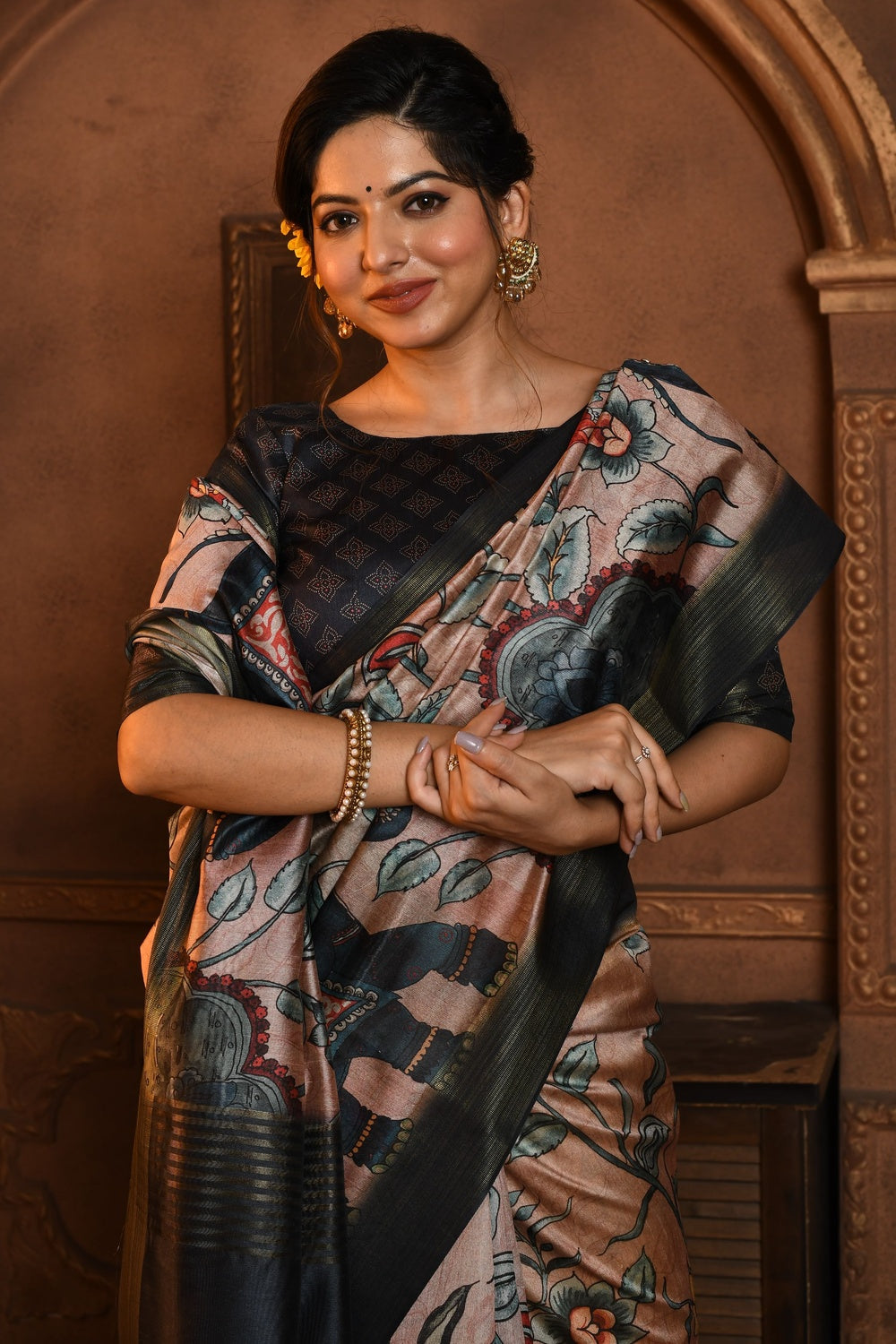 Cream &amp; Black Tussar Silk Saree With Kalamkari Printed Work