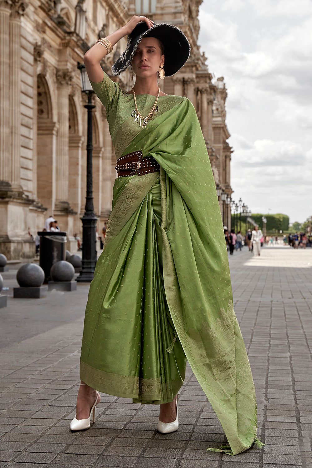 Green Nylon Satin Handloom Weaving Silk Saree