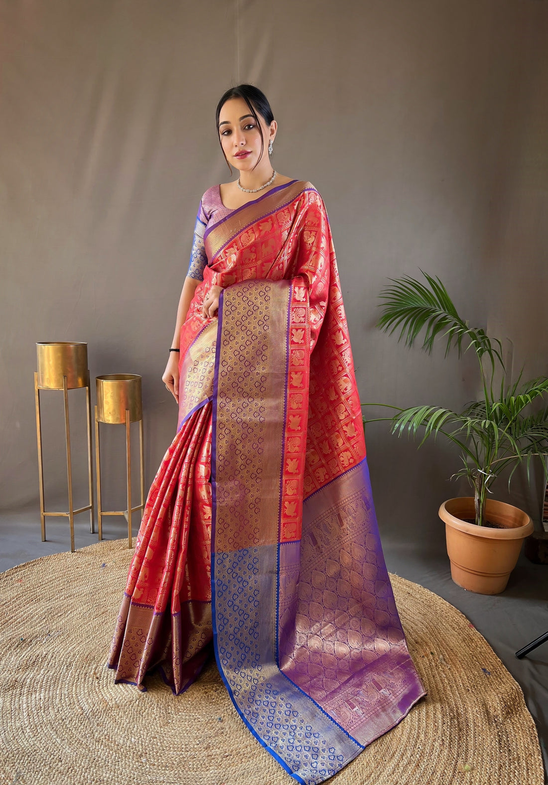 Red Colour Silk Saree With Zari Weaving Pallu