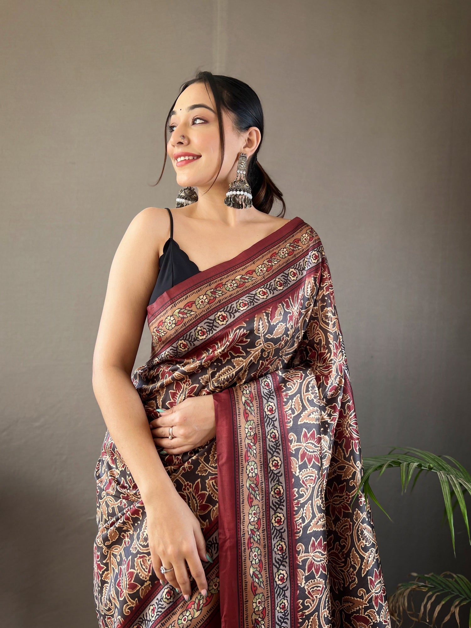 Grey Semi Silk Digital Printed Beautiful Pallu Saree
