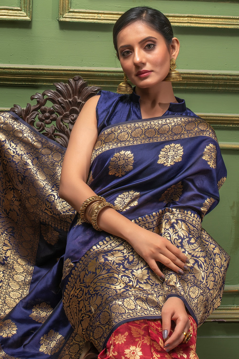 Navy Blue &amp; Maroon Banarasi Silk Saree With Zari Weaving Work