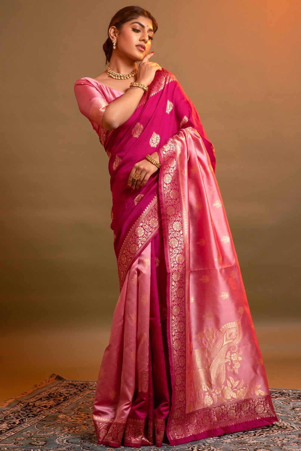 Peach &amp; Pink Banarasi Silk Saree With Zari Weaving Work