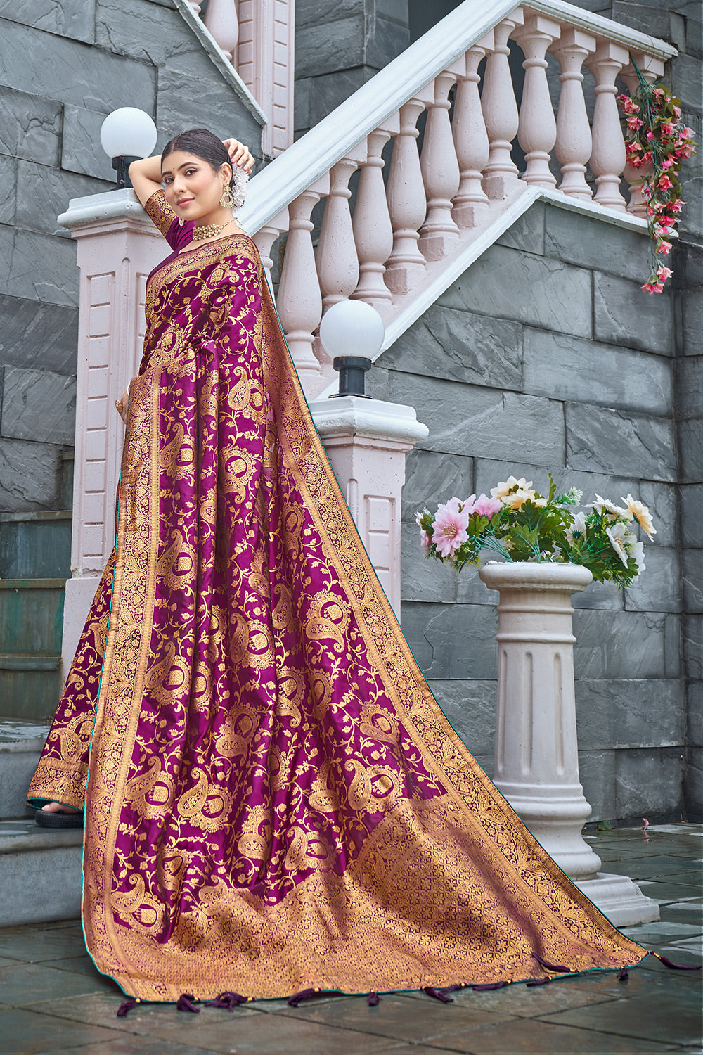 Magenta Banarasi Silk Saree With Zari Weaving