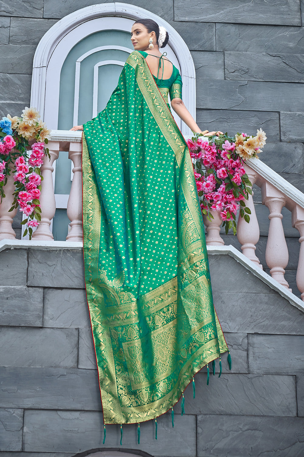 Lime Green Banarasi Silk Saree With Zari Weaving