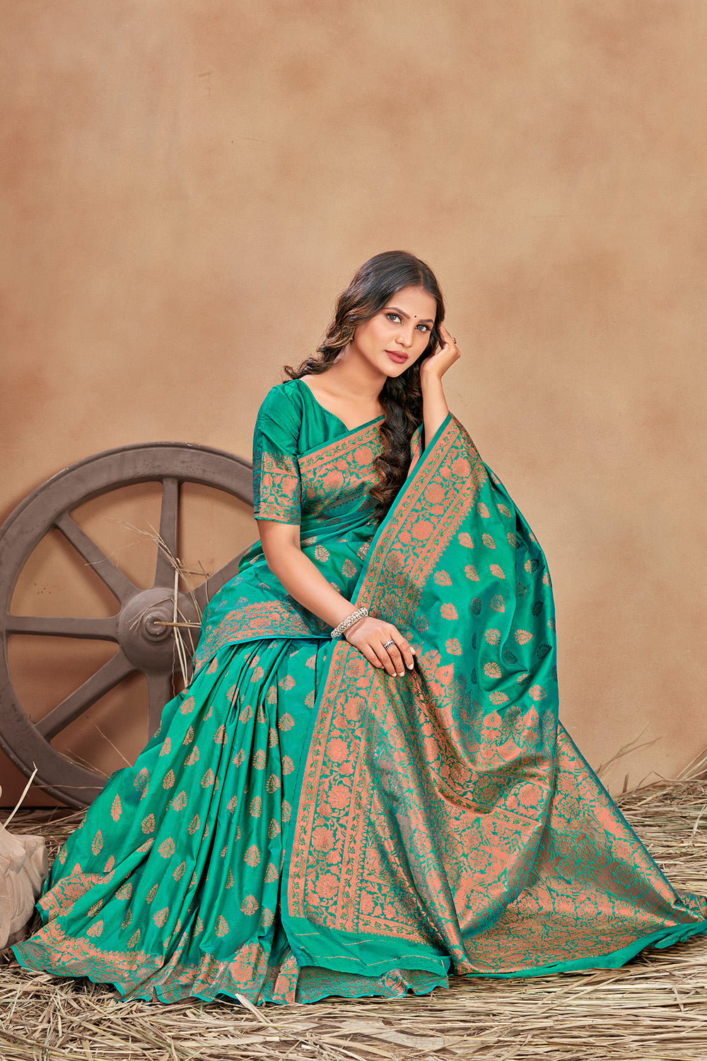 Rama Green Banarasi Silk Saree With Zari Weaving