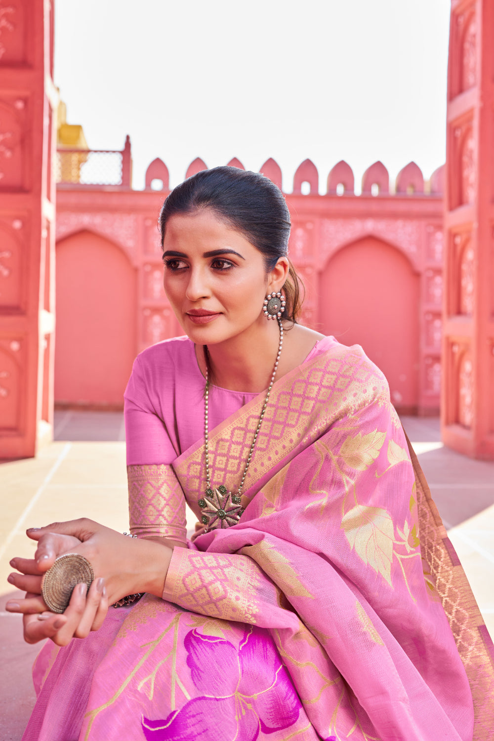 Baby Pink Zari Woven Linen Silk Saree With Matching Blouse