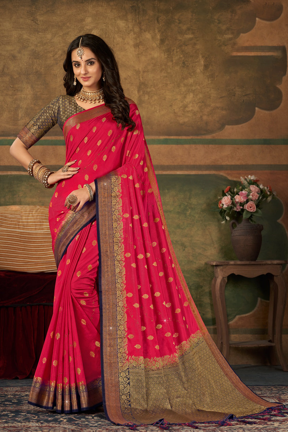 Pink Color Silk Saree With Zari Weaving Work
