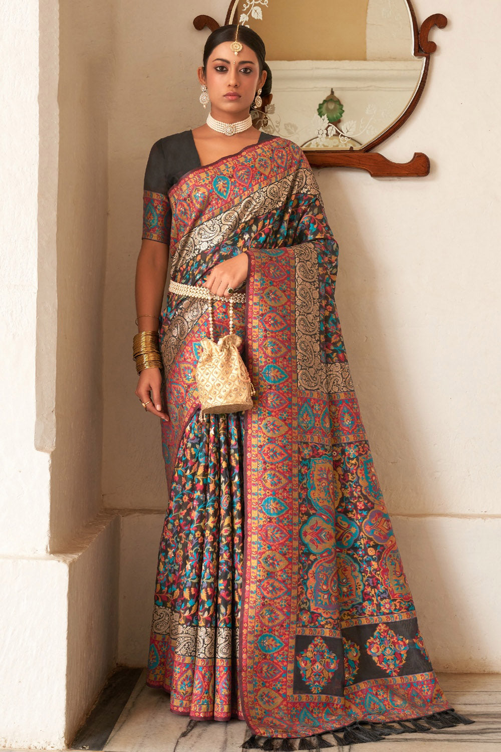 Black Pashmina Silk Saree With Weaving