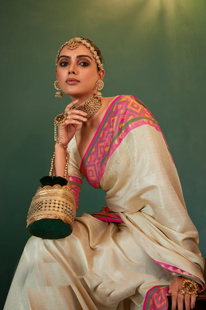 Off White Kanjivaram Silk Saree With Zari Weaving Work