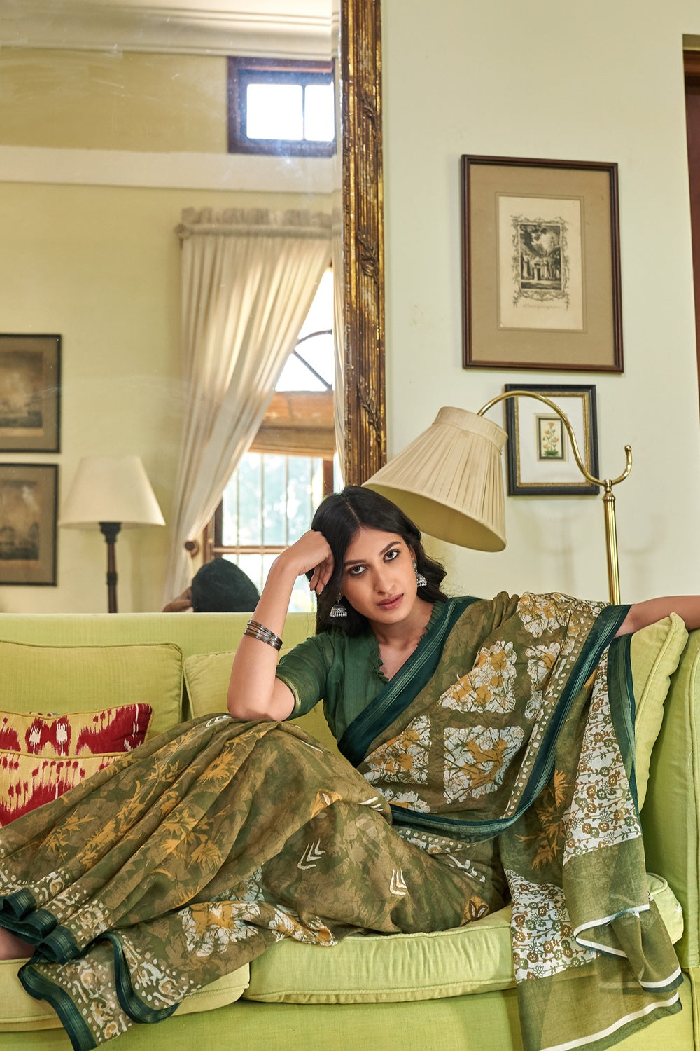 Jungle Green Linen Saree With Handloom Batik Printed