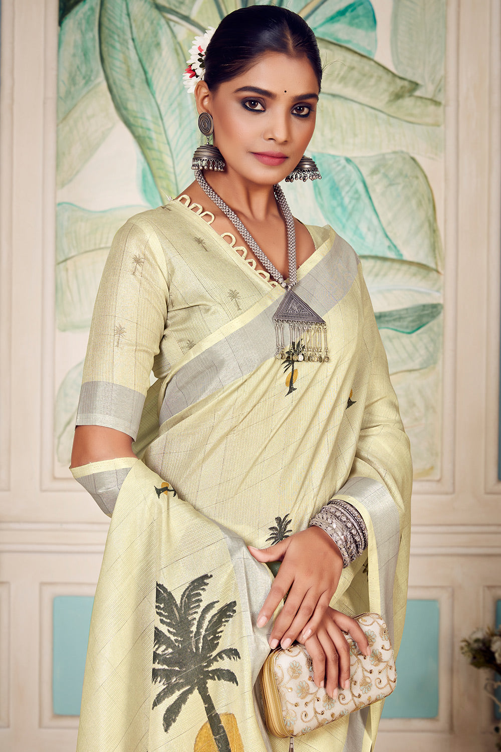 Oyster Yellow Soft Cotton Saree With Jacquard Weaving Work