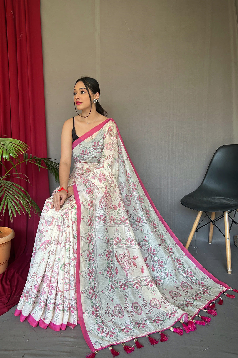 White &amp; Pink Malai Cotton With Katha Printed Saree