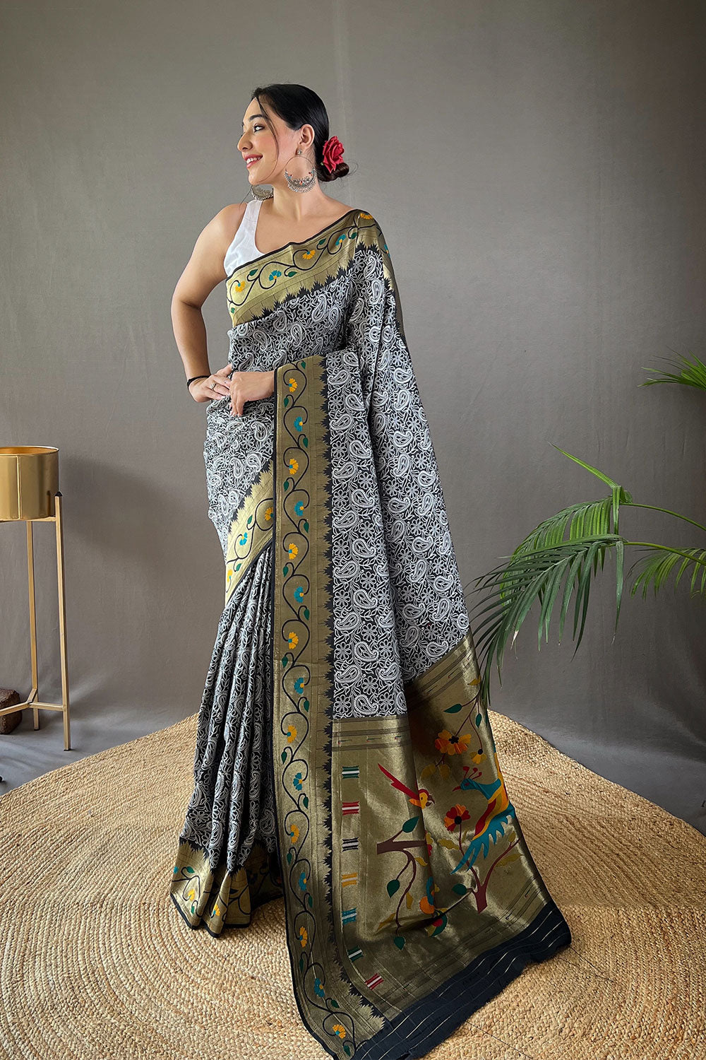 Black Paithani Silk Saree With Weaving Work