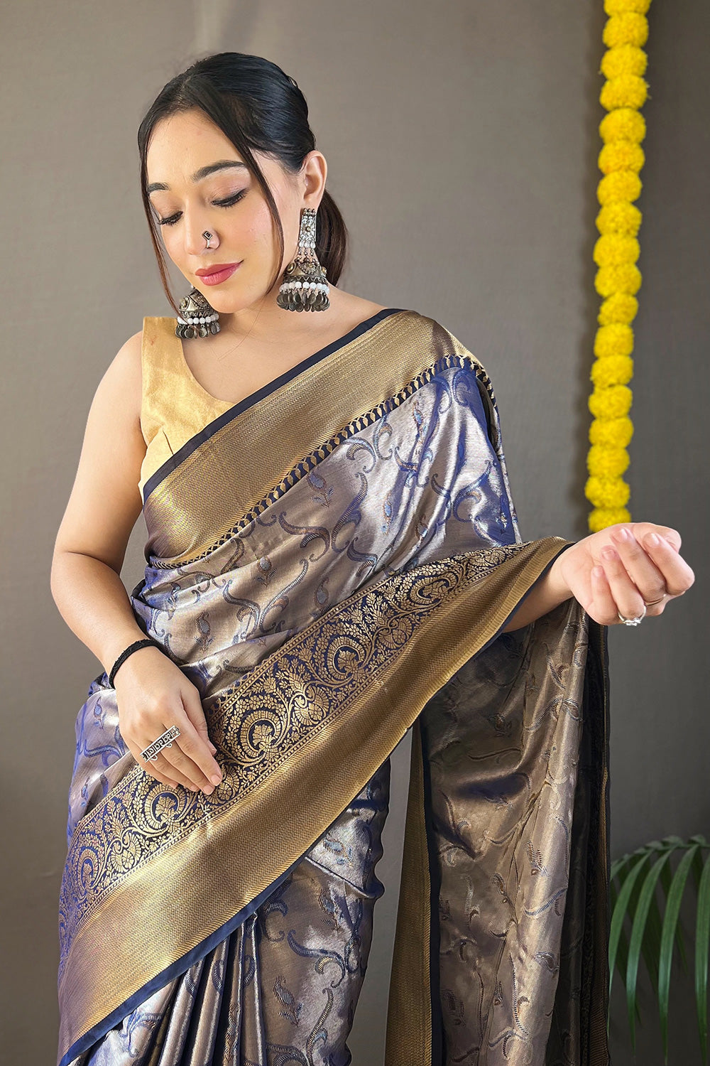 Gray Kanchipuram Silk Saree With Zari Weaving Work