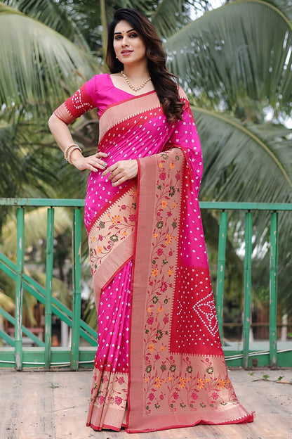Red &amp; Pink Pure Hand Bandhej Bandhani Saree With Weaving Rich Pallu