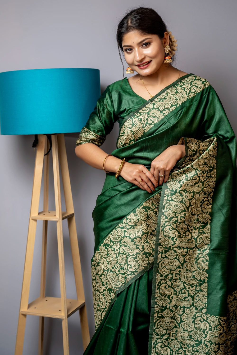Green Handloom Silk Saree With Weaving Work