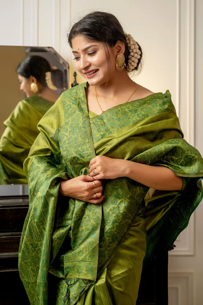 Mehendi Green Handloom Silk Saree With Weaving Work