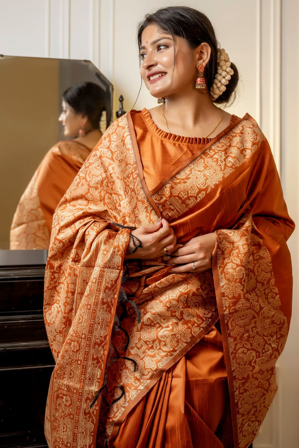 Orange Handloom Silk Saree With Weaving Work