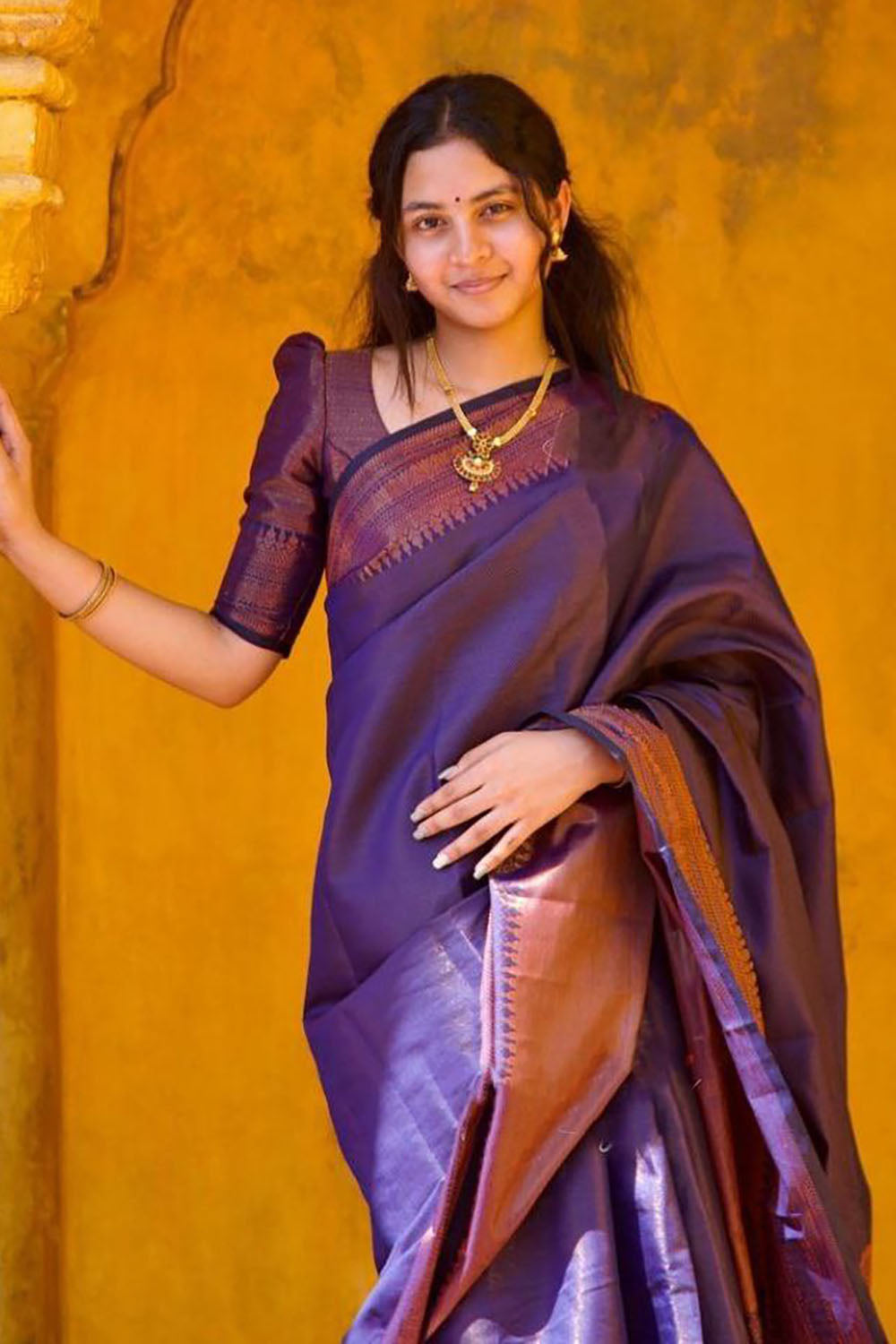 Pureple Soft Silk Saree With Weaving Work