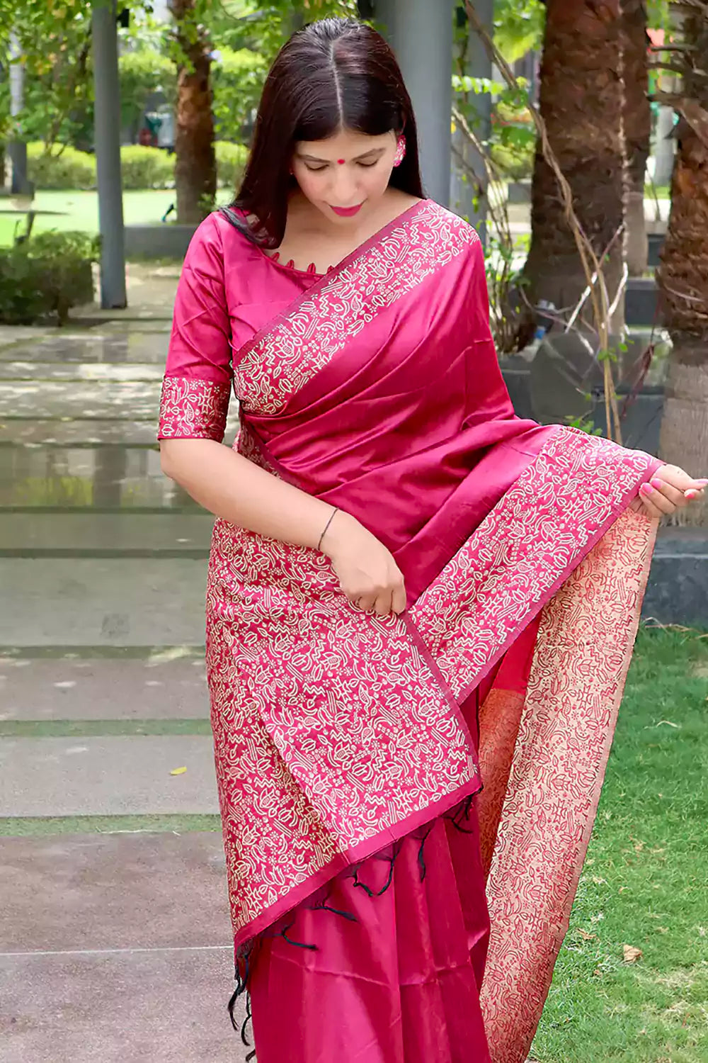 Pure raw silk saree with embroidered motifs – Sujatra