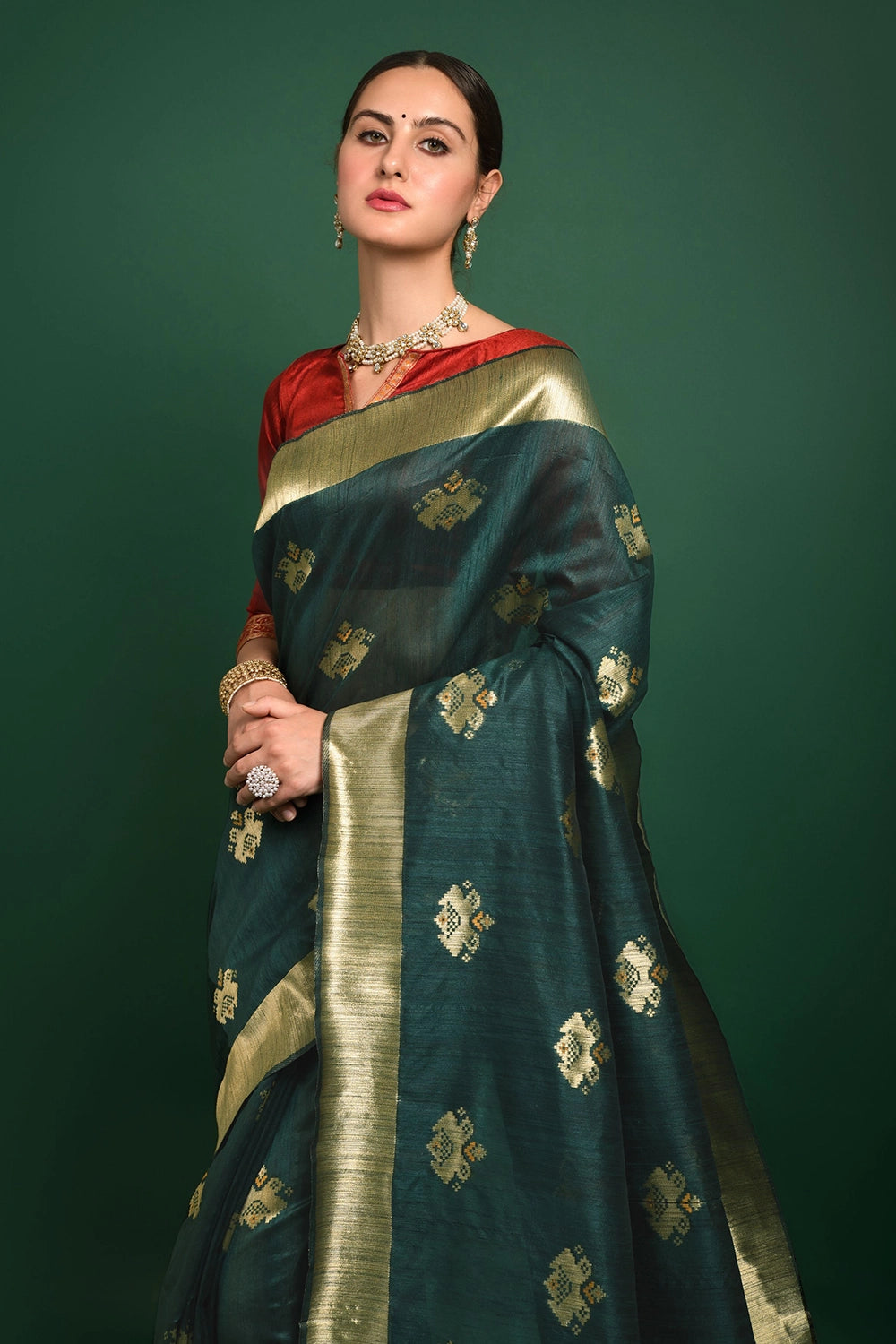 Shine Green Tussar Silk Saree With Zari Weaving Work