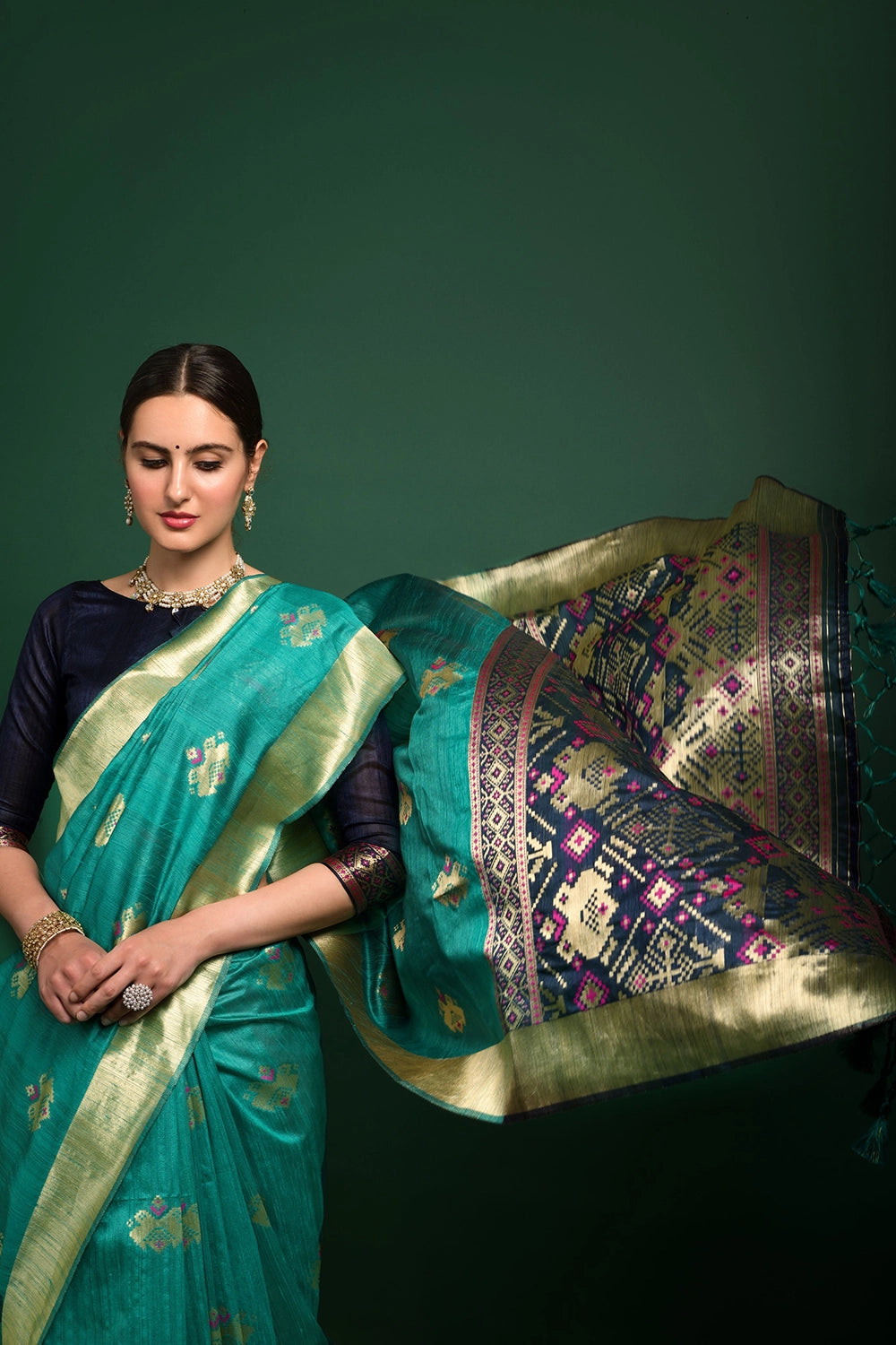 Rama Green Tussar Silk Saree With Zari Weaving Work