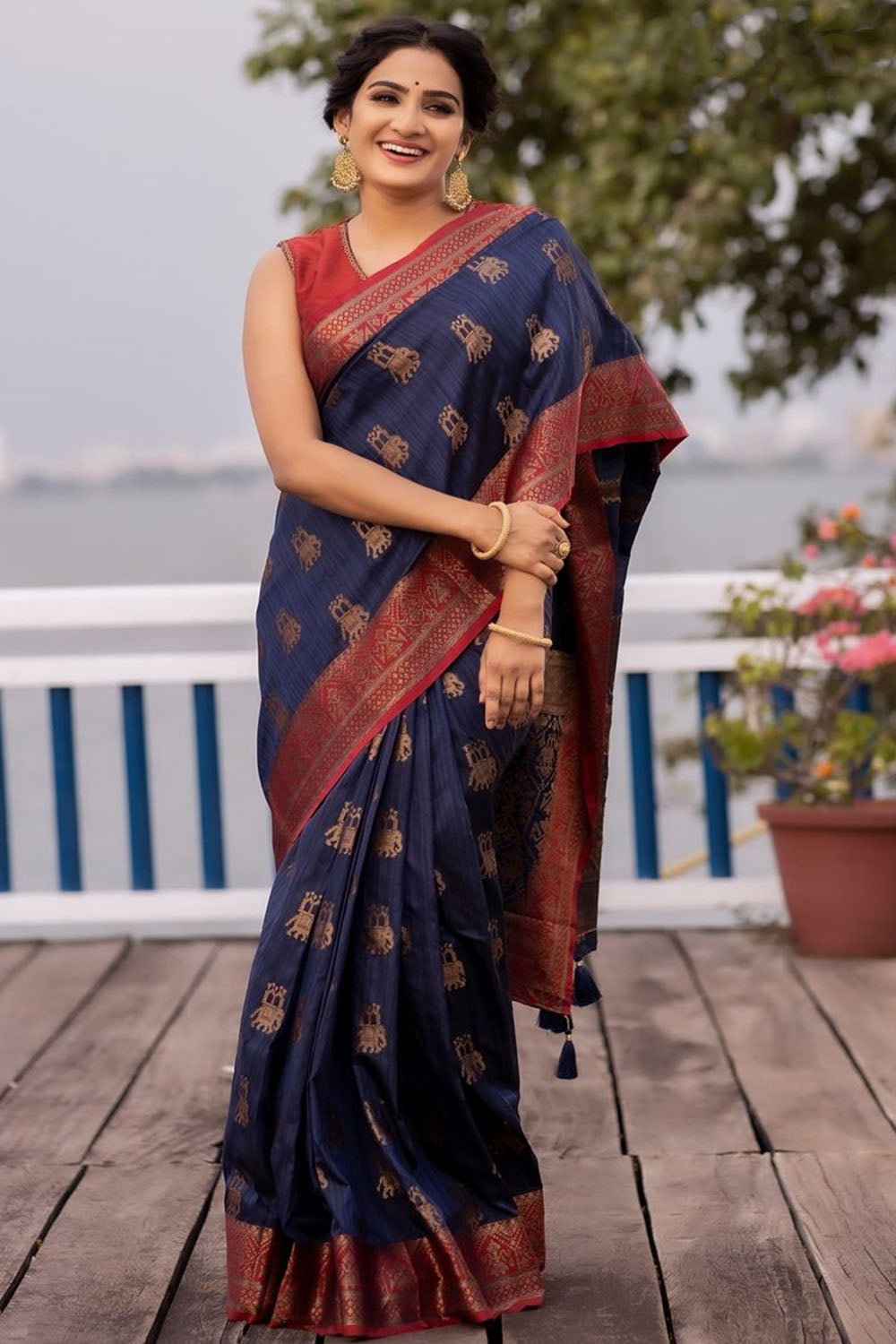 Navy Blue Banarasi Silk With Zari Weaving Saree