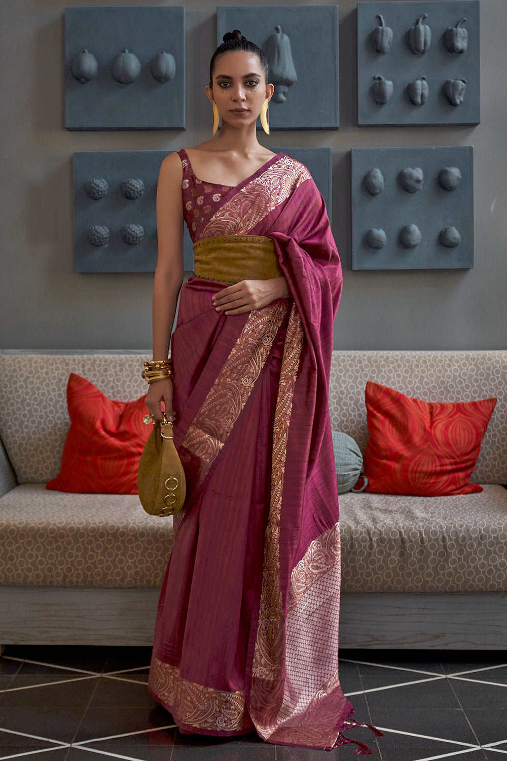 Magenta Silk Saree With Handloom Weaving Work
