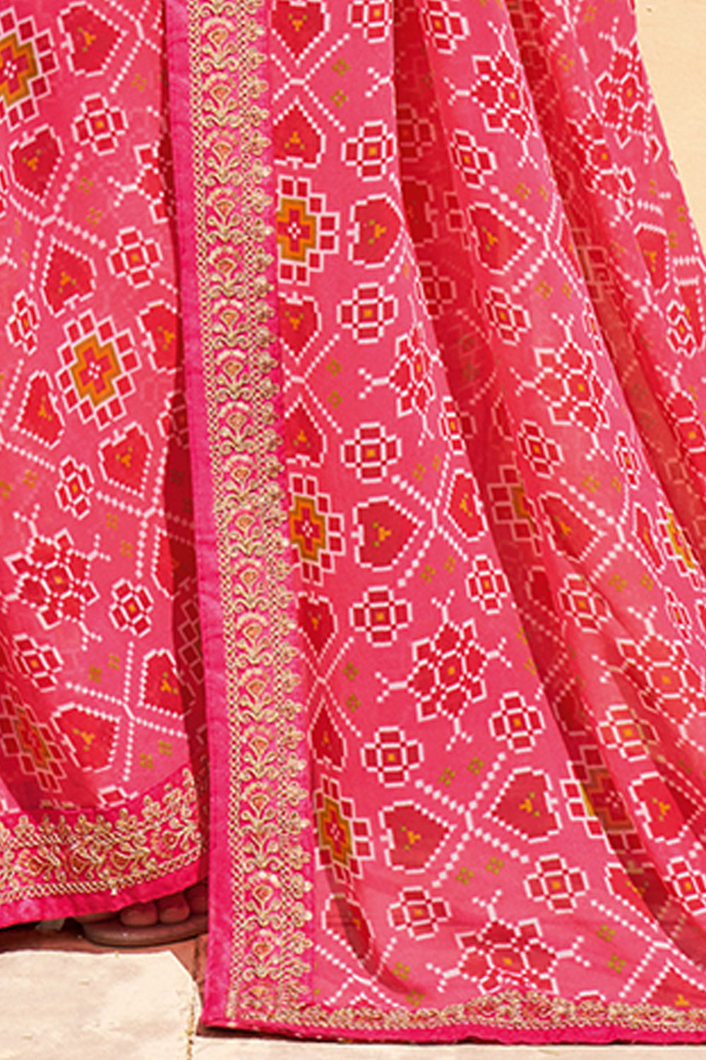 Pink Georgette Embroidery Border Saree