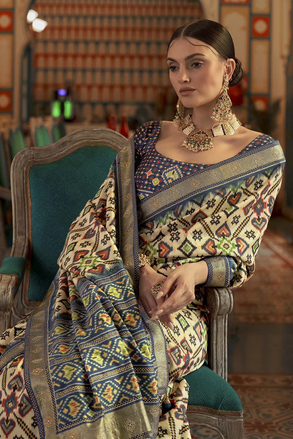 Blue &amp; Cream Smooth Patola Silk Saree With Zari Weaving