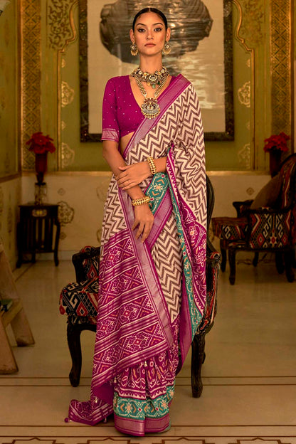 Magenta &amp; Off White Colour Patola Silk Saree With Weaving Work