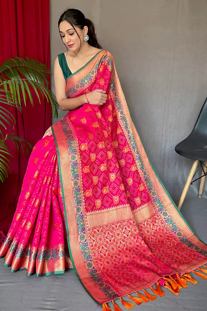 Pink Pure Kutchi Patola Silk Saree With Weaving Work