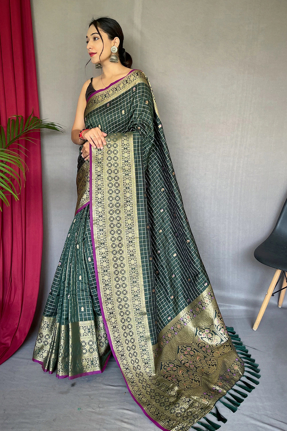 Dark Green Silk Saree With Weaving Work