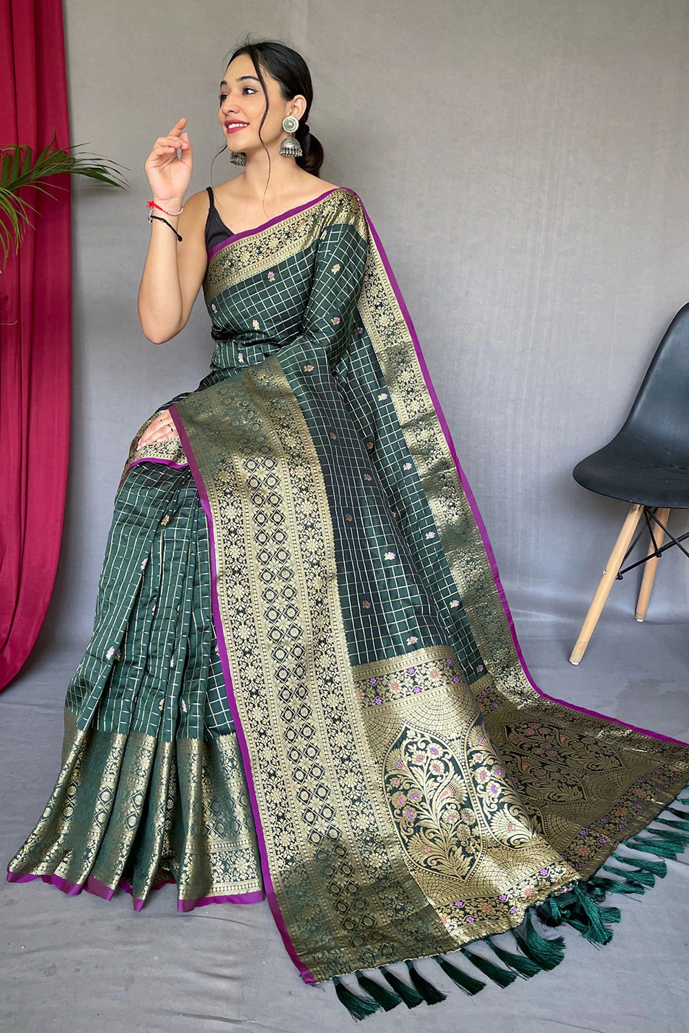 Dark Green Silk Saree With Weaving Work